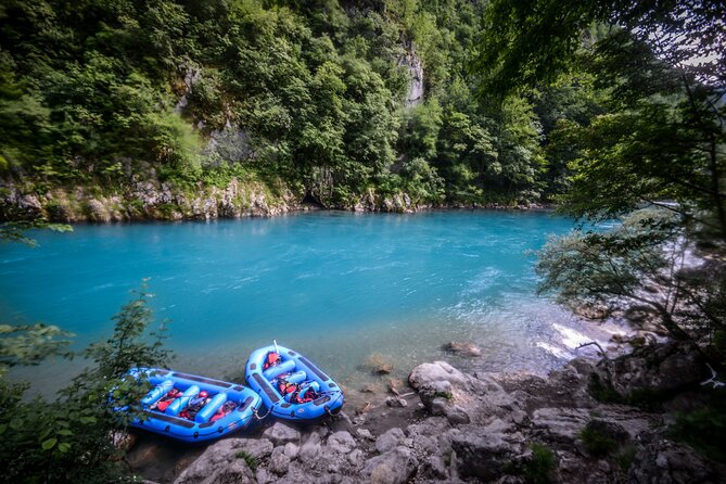 4 Hours Tara Rafting Trip - The final rapids and return to camp