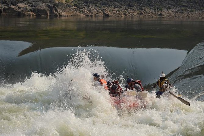 5 Days & 4 Nights Whitewater Rafting Victoria Falls - The Zambezi in five important facts