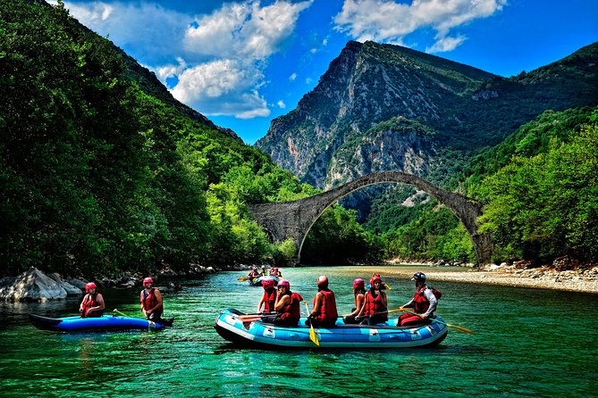 Arachthos white water river Rafting: Plaka's Bridge- Tzari - Nine kilometers through the Arachthos Gorge