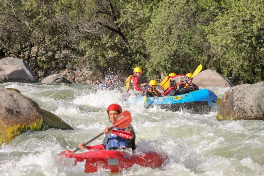 Arequipa: Chili River Rafting - From Arequipa hotels to the Gruta de la Virgen de Chapi