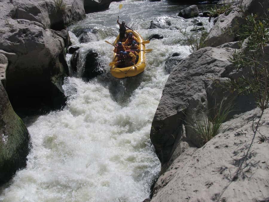 Arequipa: Chili River White Water Rafting with Hotel Pickup - Safety, instruction, and language