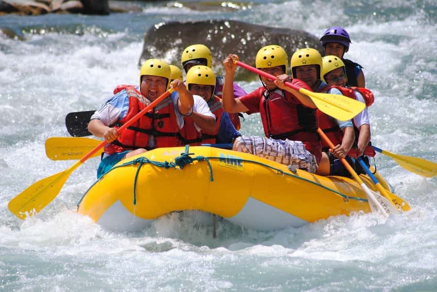 Arequipa: Chili River White Water Rafting with Hotel Pickup - Leaving Arequipa for the Chilina Valley