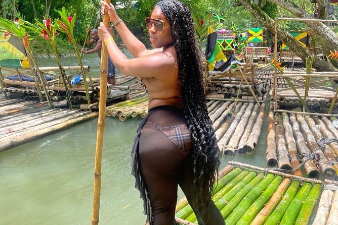 Bamboo Rafting & Clear Kayak Photoshoot Combo in Montego Bay - What the photo session is really like
