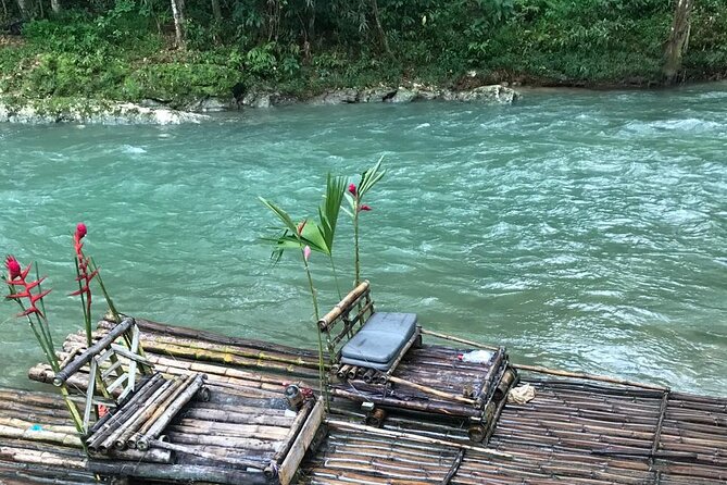 Bamboo Rafting with lime stone - Key points to know before you book
