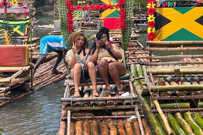 Bamboo rafting with limestone massage - Key points at a glance
