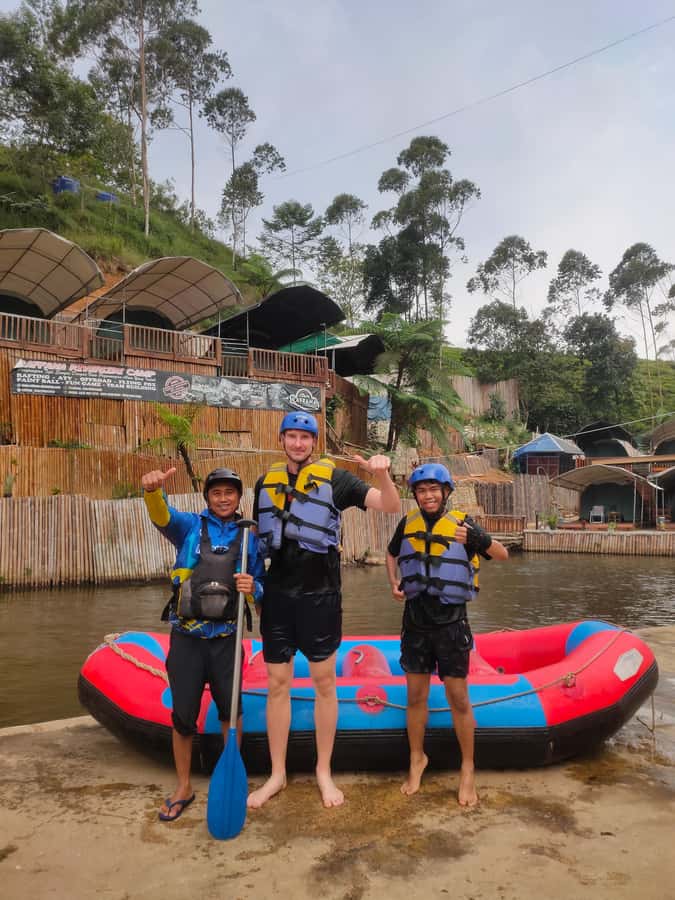 Bandung : Pangalengan River Rafting Adventure with Lunch - On the Palayangan River