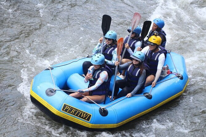 Best Of Ubud Rafting And Swing All Inclusive - Lunch gives the schedule a needed reset