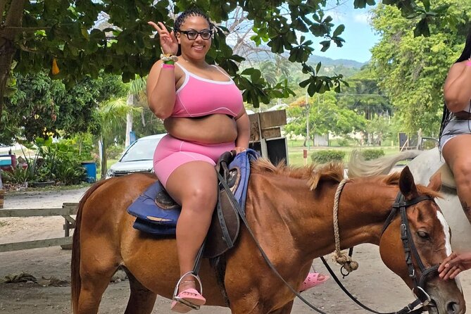 Blue Hole, Horseride with Swim and Bamboo Rafting Ocho Rios - What the guides add to the experience