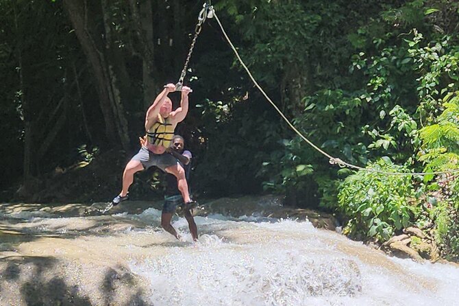Bluehole and Bamboo Rafting from Montego Bay - Ocho Rios and a taste of local life