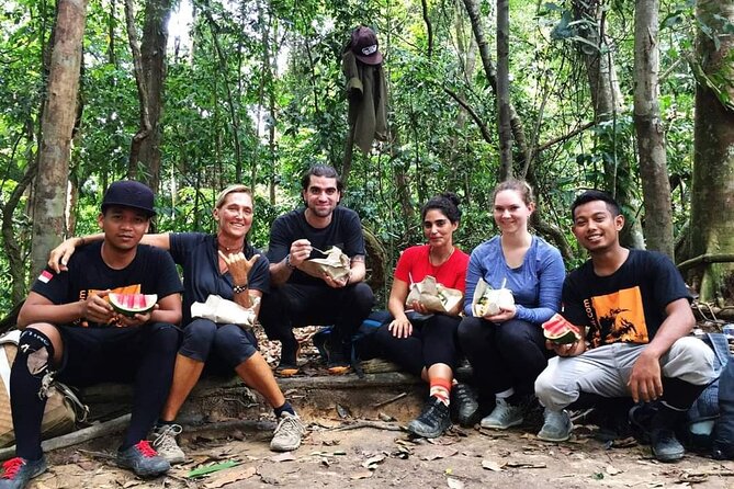 Bukit lawang tour 3days-2 night jungle trekking including rafting - Guides, service, and the feel of the trip