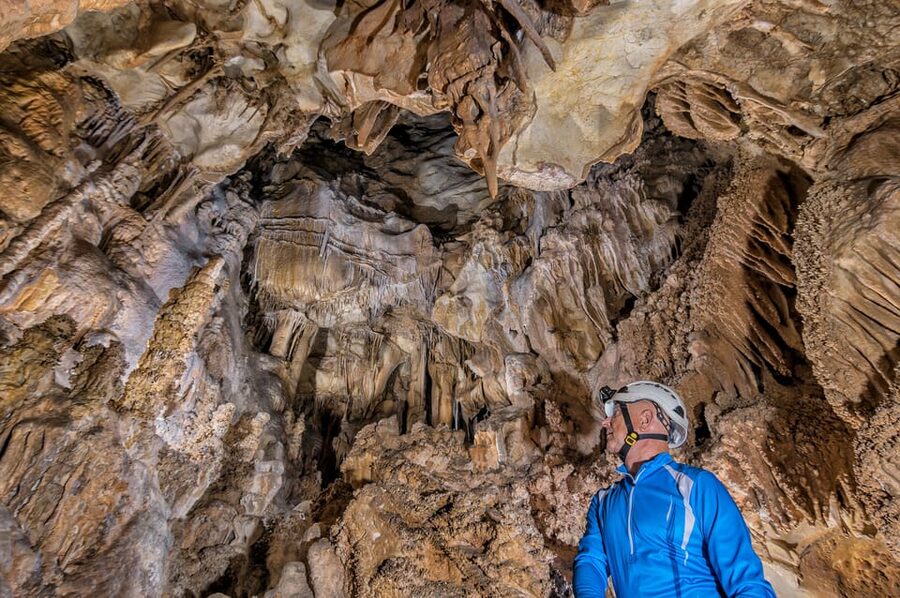 Calasparra: Almadenes Canyon Rafting Tour & Visit 3 Caves - Inside Cueva del Puerto, Murcia’s underground highlight