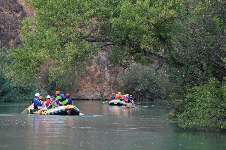 Calasparra: Almadenes Canyon Rafting with Caves and Rock Art - Guides, group size, and the overall mood