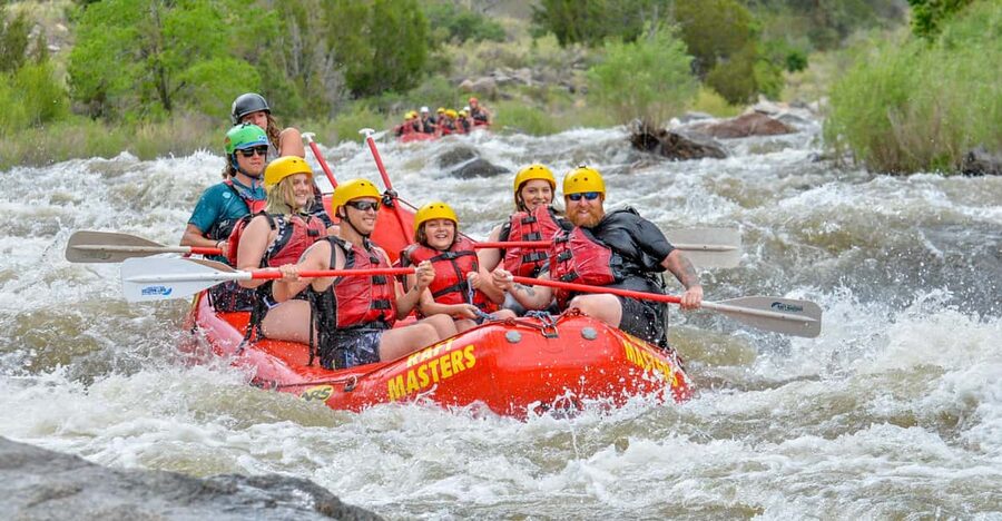 Cañon City: Bighorn Rafting With Lunch, Wetsuit and Photos - Who will get the most from this $146 outing