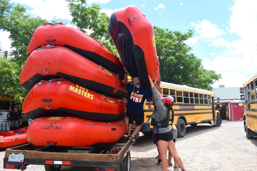 Cañon City: Family Float Rafting With Lunch, Photo & Wetsuit - Who should choose this float