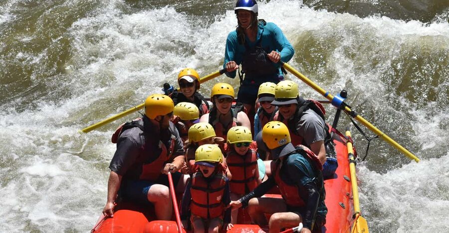 Cañon City: Family Float Rafting With Lunch, Photo & Wetsuit - The short bus ride gets you to the water