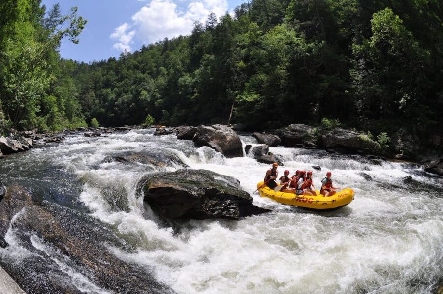 Chattooga: Chattooga River Rafting with Lunch - The 15-Minute Ride to the River