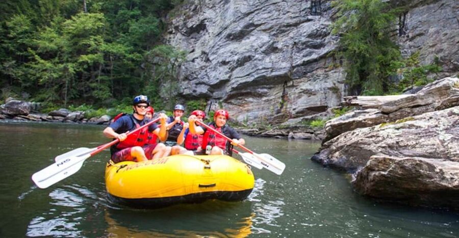 Chattooga: Chattooga River Rafting with Lunch - Starting at NOC Chattooga Outpost Near Clayton