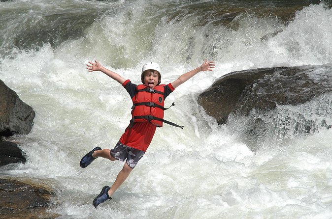 Chattooga River Rafting - Mild: Section 3 - The riverside lunch and falls walk