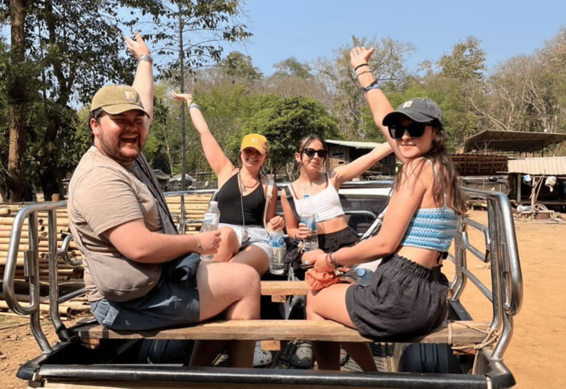 Chiang Mai: Bamboo Rafting with Hotel Transfers - Food, coffee, and the optional cafe stop