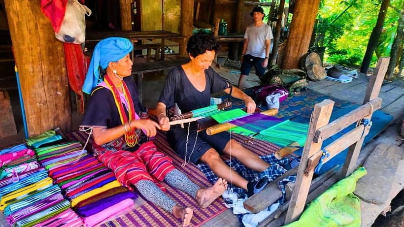 Chiang Mai: Jungle Trek, Elephants care & Bamboo Rafting - The Mae Wang market stop