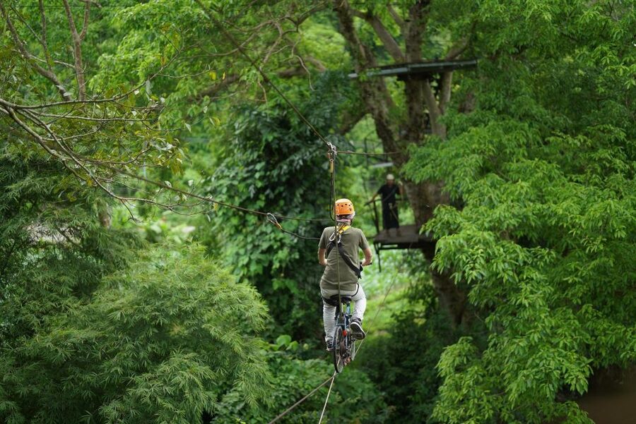 Chiang Mai: National Elephant Care, Rafting, & Ziplines Trip - Choosing bamboo rafting on the Mae Wang River