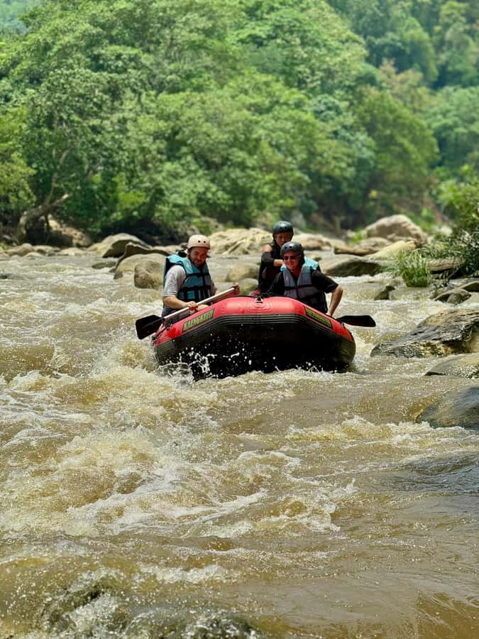 Chiang Mai: Sticky Waterfall and Rafting Day Trip - Whitewater rafting on the Mae Taeng River