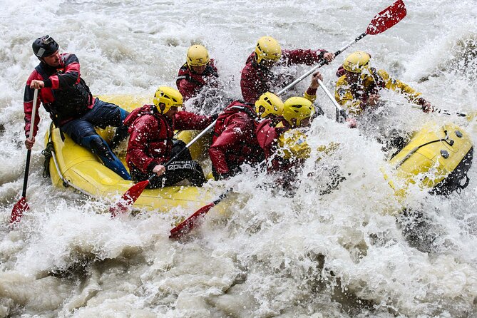 Classic Rafting - Paddle practice before the Dora Baltea