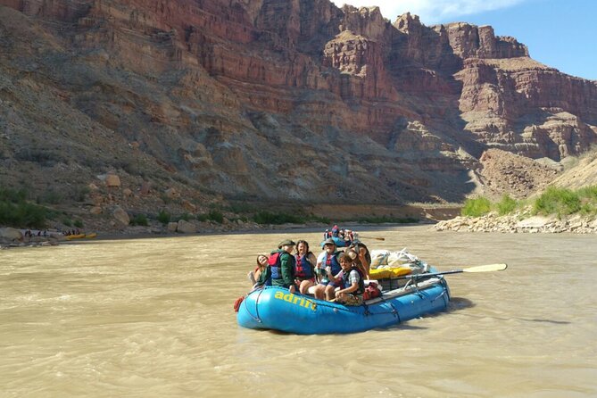 Colorado River Rafting: Afternoon Half-Day at Fisher Towers - From the Moab office to Highway 128