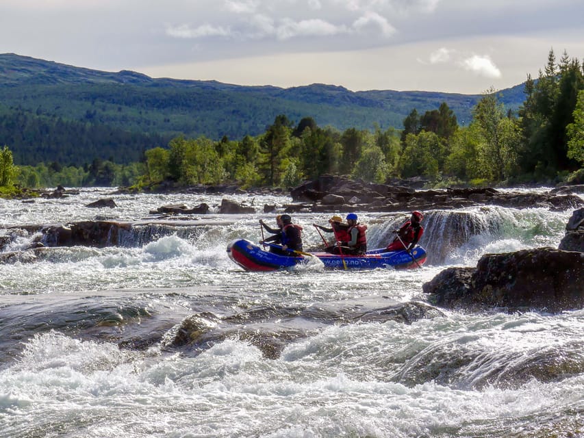 Dagali/Geilo: Wild Viking white water rafting - level 3 - Two hours of paddling through powerful rapids