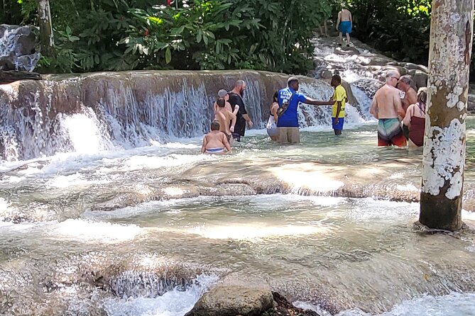 Dunn's River Falls and Martha Brea Bamboo rafting with admissions - Should you book it?
