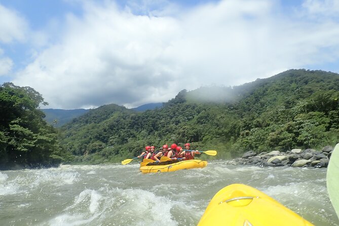 Extreme Rafting in Baños de Agua Santa Level III and IV+ - Meeting in central Baños at 9:00 a.m.