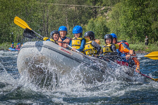 Family-Friendly Whitewater Rafting Experience - level 1 - The Guides Make the Difference