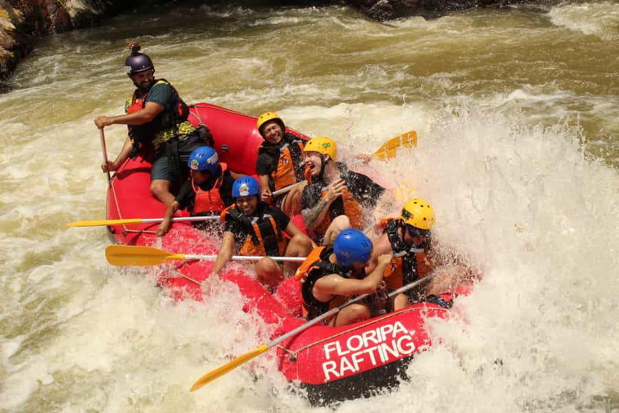 Florianópolis: RAFTING AVENTURA - Five kilometers of river and 14 rapids
