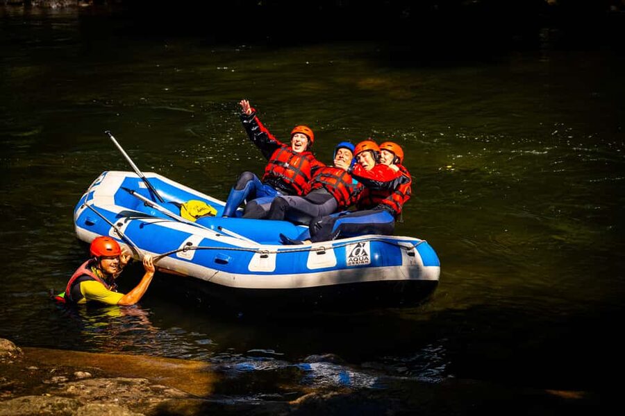 Foix: Family-Friendly Rafting Adventure on the Ariège River - Starting calmly on the Ariège River
