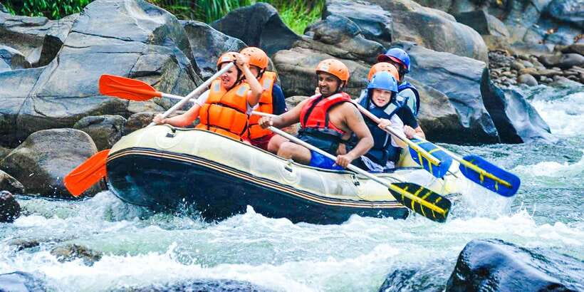 From Colombo: Adventure water Rafting In Kitulgala Day tour - Five kilometers of white-water rafting