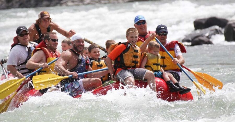 From Gardiner: Yellowstone River Whitewater Rafting & Lunch - Guides make a noticeable difference