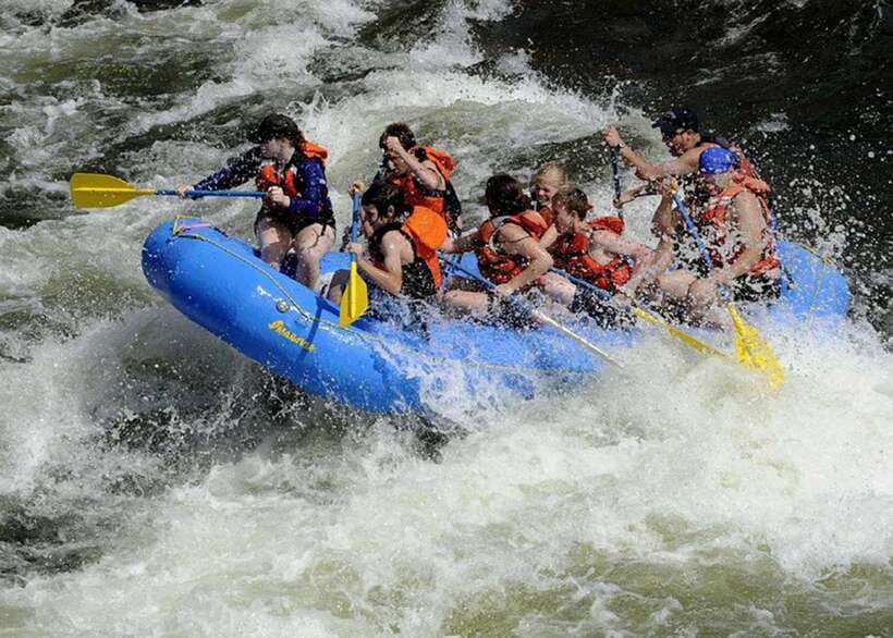 From Kandy: Kelani River White Water Rafting Day Trip - Lunch, drinks, and the return to Kandy