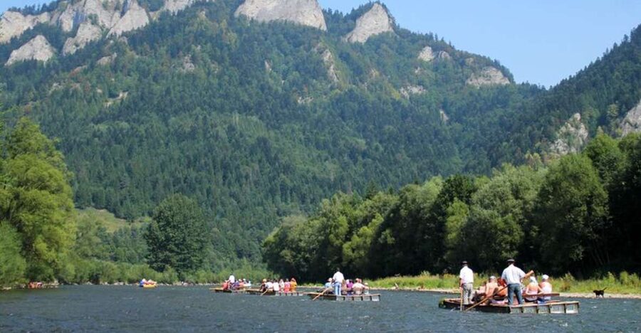From Kraków: Dunajec Rafting Trip - Entering Pieniny National Park by raft