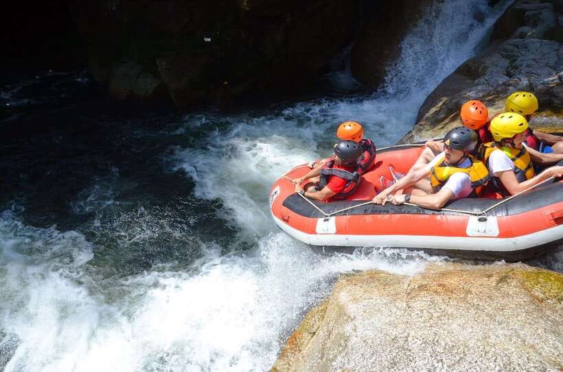 From Kuala Lumpur: Kampar River White Water Rafting - Safety briefing before the first rapid