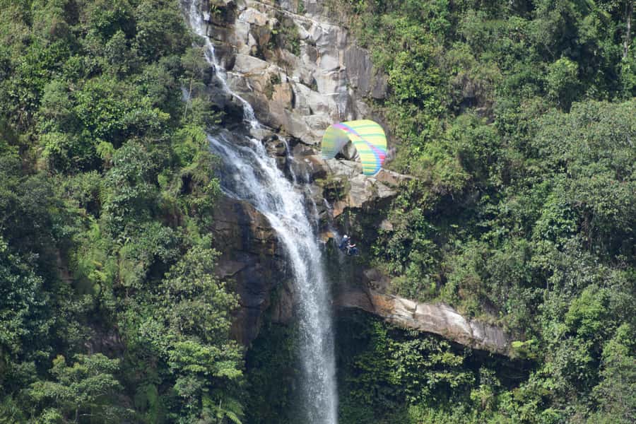 From Medellín: Paragliding and Rafting Combo Tour - Lunch is the quiet break between two thrills