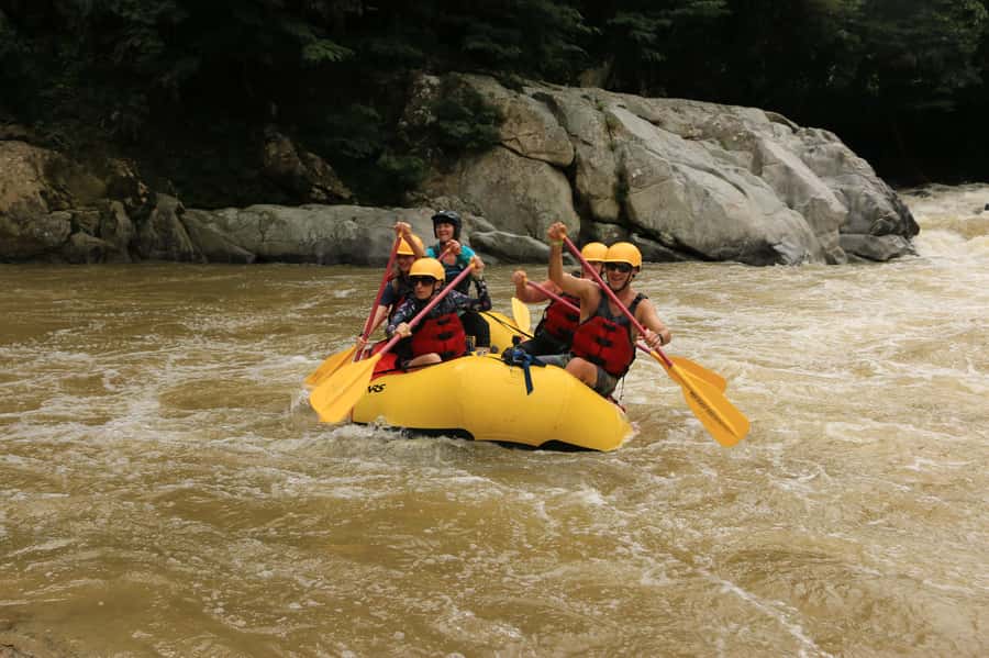 From Medellin: Rafting Experience - The first 2.5 hours on the Calderas River
