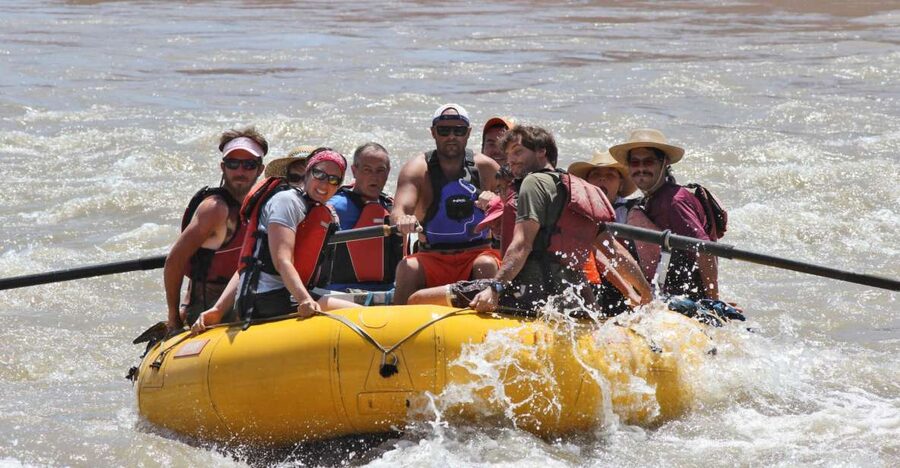 From Moab: Canyonlands 4x4 Drive and Colorado River Rafting - Hotel pickup and the ride into Canyonlands