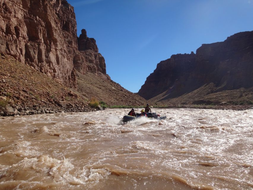 From Moab: Cataract Canyon Whitewater Rafting Experience - Calm water first, with time to look around