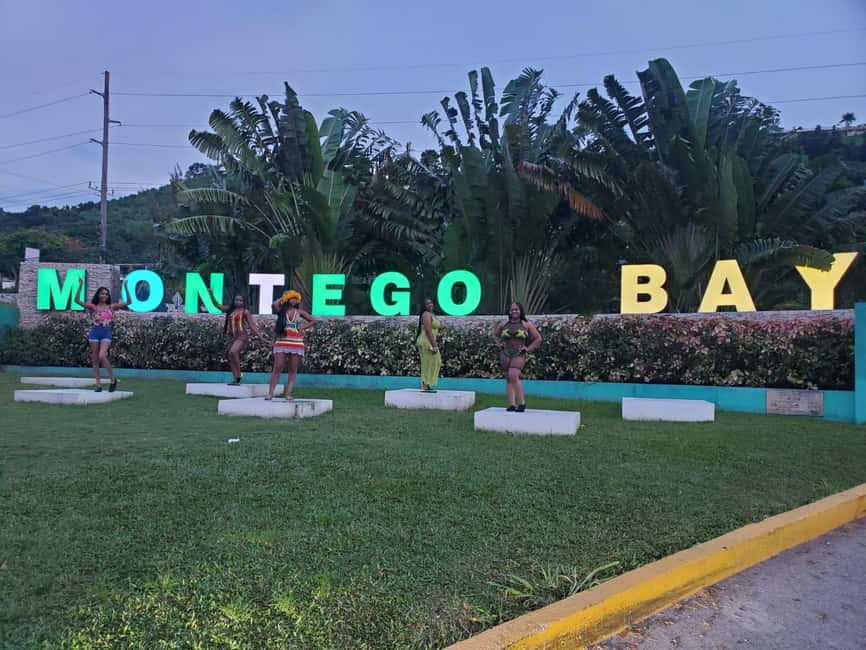 From Montego Bay: Bamboo Rafting & Limestone Massage Tour - Leaving Montego Bay for Lethe River