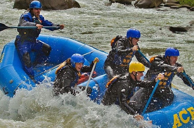 Full Day Fall Lower Gauley Rafting in West Virginia - The Guides Make the Difference