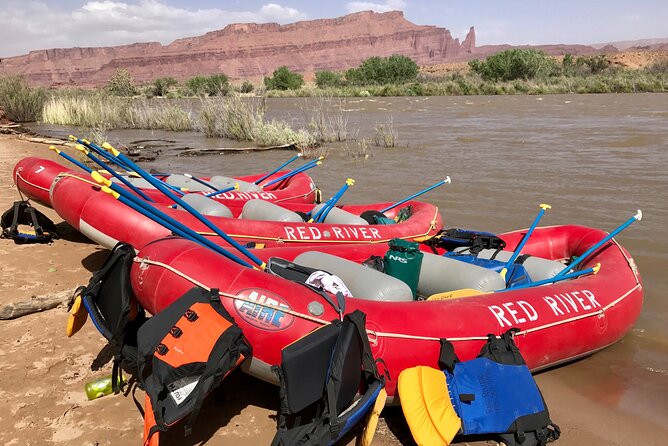 Full day Fisher Towers Rafting - Moab - Guide quality and safety on the river