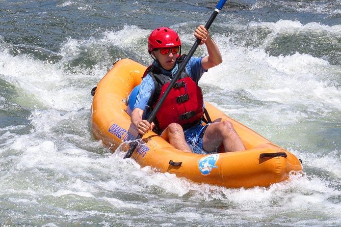 Full-Day Rogue River Hellgate Canyon Raft Tour - Getting ready for the river