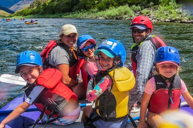 Full-Day Rogue River Hellgate Canyon Raft Tour - What the guide quality adds