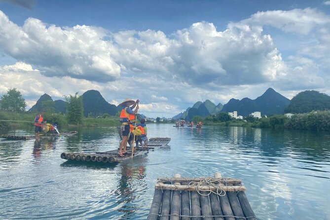 Full-day Tour: Cycling, Rafting & SanjieLiu Outdoor Water Theatre - Guide quality and the value of local knowledge