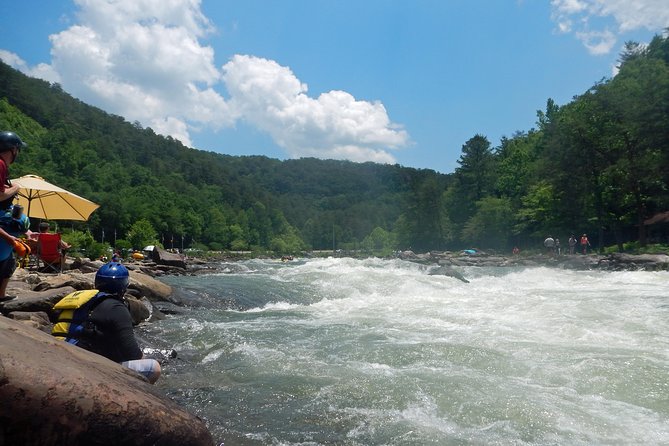 Full Ocoee River Rafting Adventure with a Riverside Lunch - How difficult is the rafting?